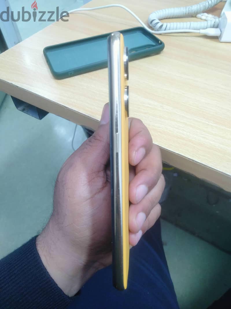 OPPO reno 8t 1