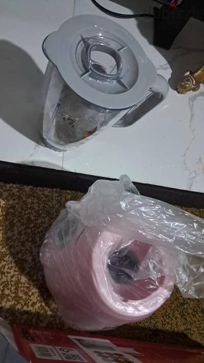 خلاط ومطحنه جديد لون  روز مستورد