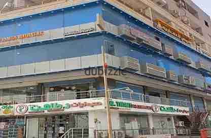 محل ناصيه 120 متر للايجار بحدائق الاهرام