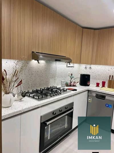 Apartment for sale in Al Shorouk, fully finished with air conditioning and kitchen, installments over 7 years. Prime location, located in the Valori A