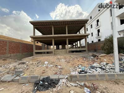 فيلا للبيع في تمر حنه التجمع الخامس 745 متر الارض