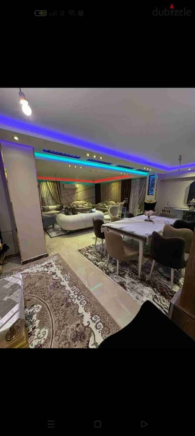 للبيع شقهvip 220م بشارع معز الدوله عماره حديثه مسجله شهر عقاري