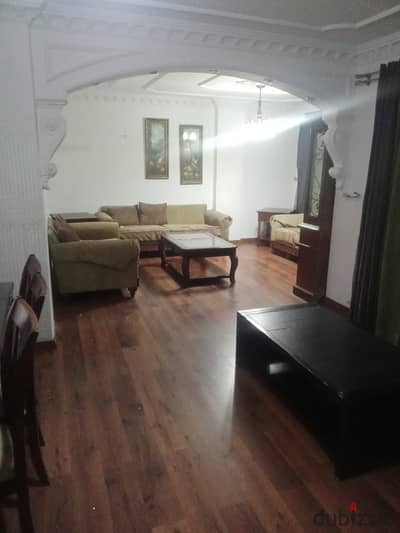 Cheapest apartment for investment in Al Rehab 1, area 137m, ground floor without garden, special finishes next to malls, very distinguished location at a bargain price