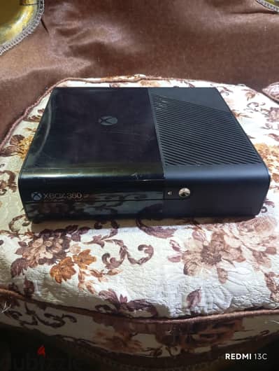 العنوان: Xbox 360 E (جهاز فقط) - كسر زيرو - إنتاج أواخر 2014