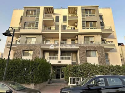بخصم كاش 23% و بالتقسيط لمدة 8 سنين شقة للبيع استلام فوري و متشطبه بالكامل في قلب القاهرة الجديدة| JAYD