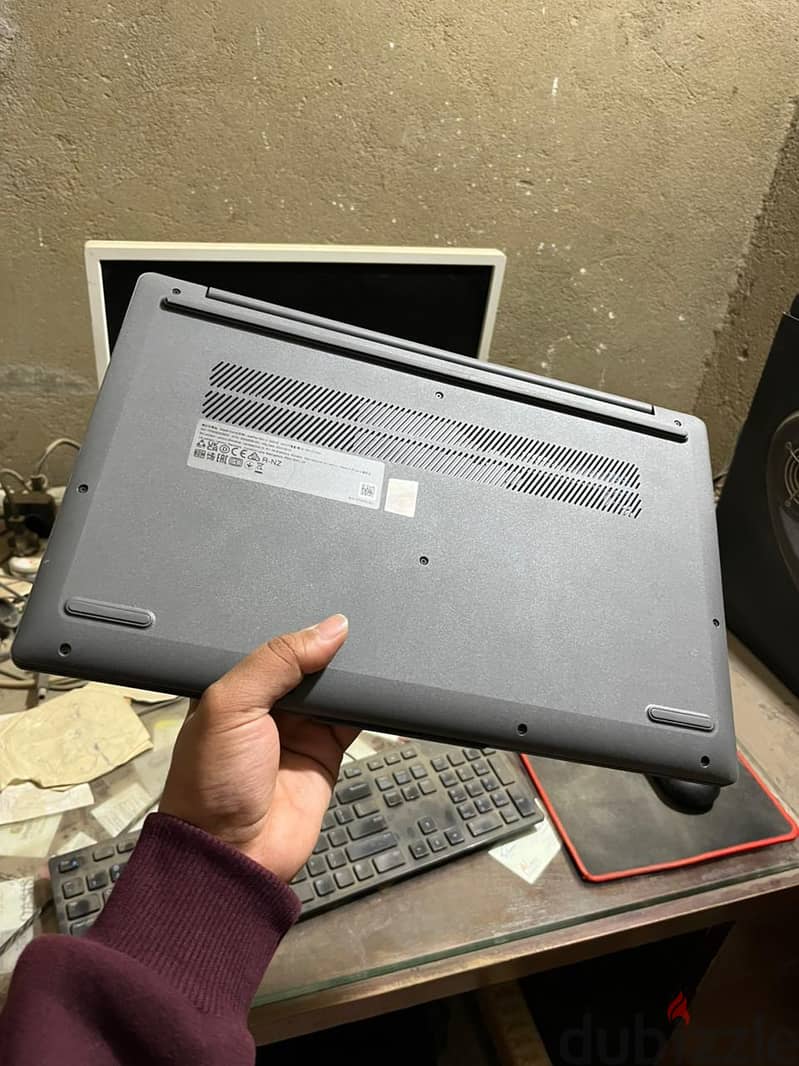 Lenovo IdeaPad Slim 3 3