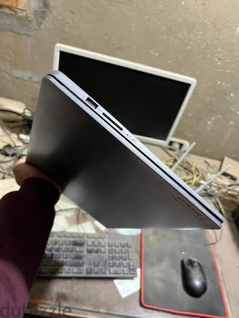 Lenovo IdeaPad Slim 3 5