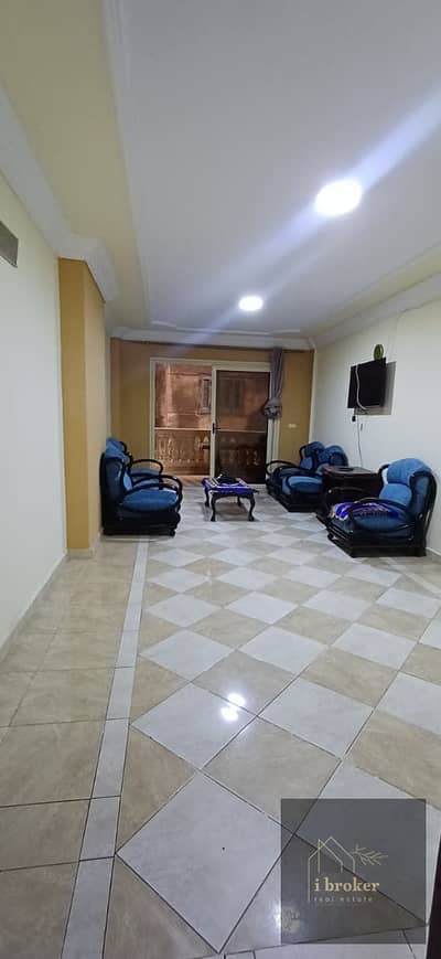 شقة للبيع المندرة بحرى اول شارع من البحر