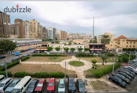 شقه للبيع 210م ب سموحه شارع توت عنخ امون