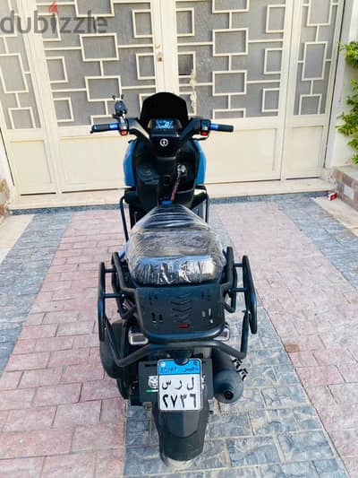 اسكوتر فيجوري 200 i استعمال خفيف