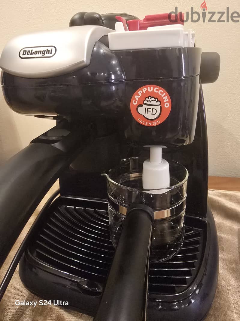 DeLonghi EC9 Espresso & Cappuccino Coffee Machine 2