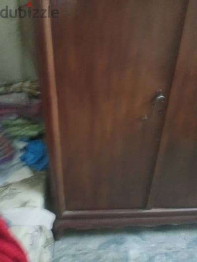 دولاب كبير مقاس عرض 250الارتفاع 180 اصلى