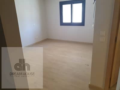 Apartment For Sale Luxury 234m in Mivida Crescent – with Wide View