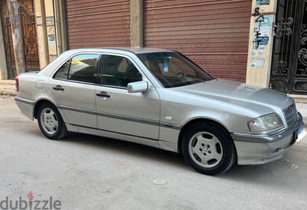 مرسيدس c180