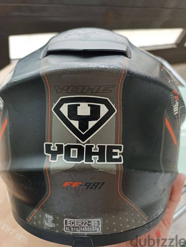 helmet yohe size XL full face 4