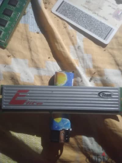رامة 2 جيجا DDR3 للكمبيوتر المكتبي - حالة ممتازة