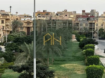 Apartment 220m elevated ground with terrace 3 master rooms does not differ from the repeated on the most beautiful garden in Al-Banafnaaj 11 villas