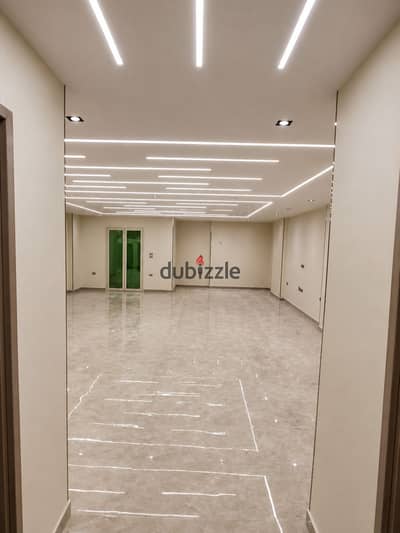 مكتب 270م مرخص اداري دور 2 في ش لبنان الرئيسي في المهندسين