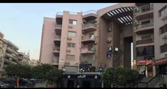 محل تجاري للبيع بالمقطم الهضيه العليا