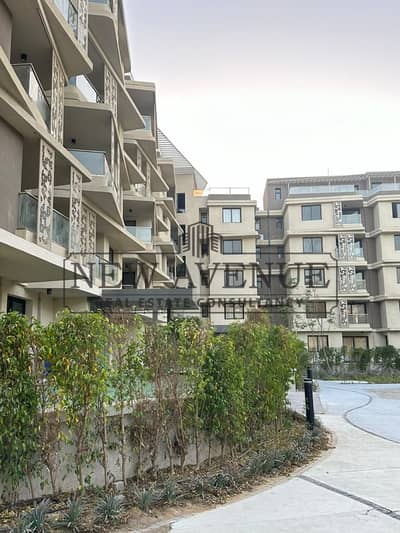شقة أرضي مميزة كورنر استلام فوري بموقع مثالي في (بادية) بالم هيلز للبيع badya palm hills 6th of october