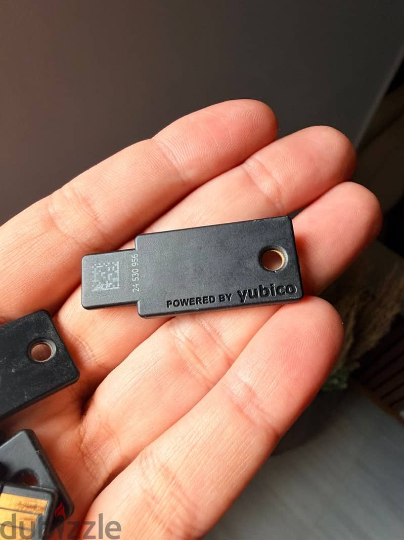 YubiKey 1