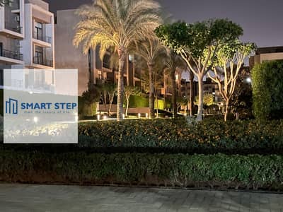 شقه للبيع جاهزه للاستلام متشطبه بالكامل برايم لوكيشن في كمبوند المراسم فيفث سكوير Fifth Square