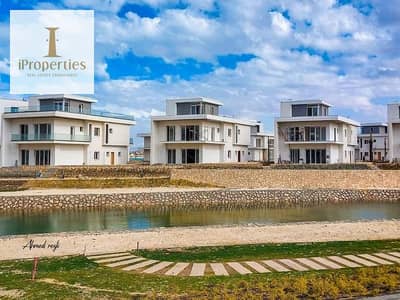 Finished chalet on the sea and lagoon with a 5% down payment and installments over 3 years in the heart oF-Mazarine