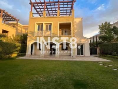 Villa 3Bed for Rent with Kitchen and ACs , Open View in MIvida
