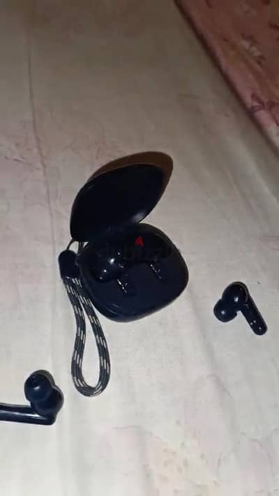 سماعات ايربودز