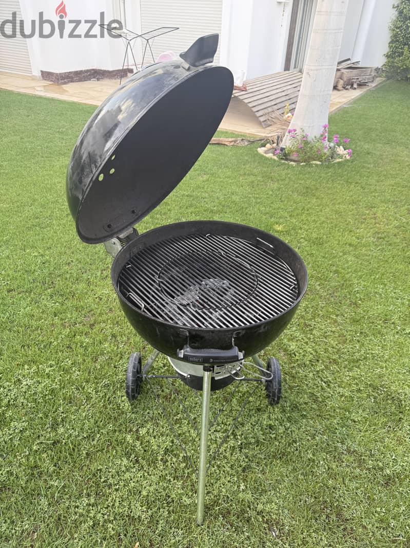 Weber original kettle BBQ charcoal grill 3