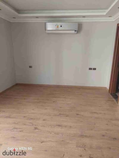  Prime Loc – Real Estate Marketing  For rent in the compound of West Golf – New Cairo  A very distinguished location close to all services and main corridors – Inside a private villa in a chic and quiet area  Area: 270 square meters  Unit type: Apartment inside a villa  View: Open view onto a garden
