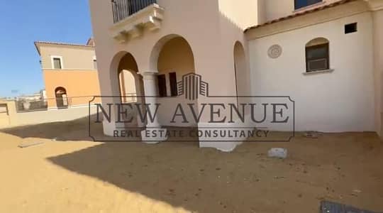 توين هاوس جاهز في سيتي جيت في الجولدن سكوير بأكبر مساحة أرض وموقع مميز