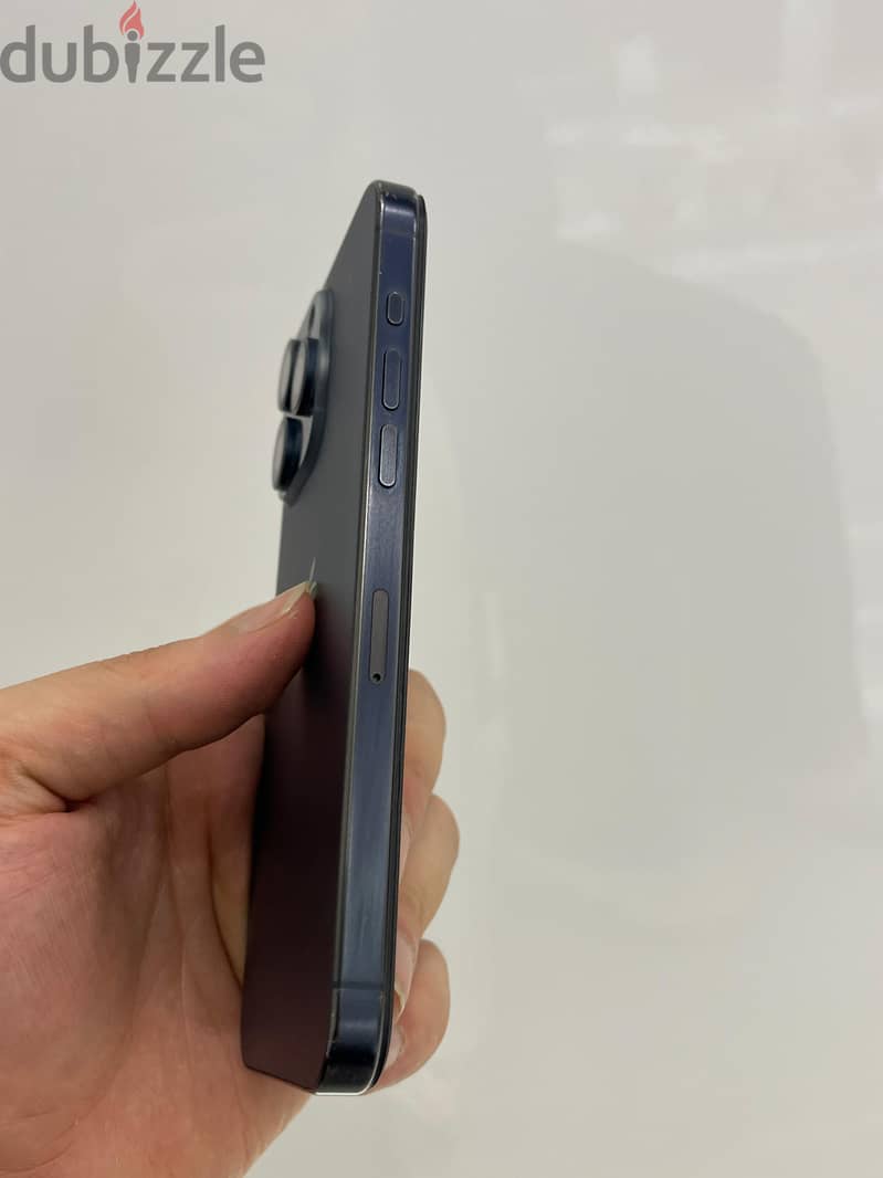 IPhone 15 pro max 4