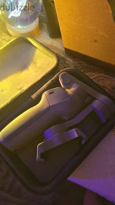 dji mobile osmo 3 ( woth extra carrying case )