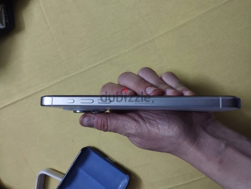 Iphone 15 pro max 2