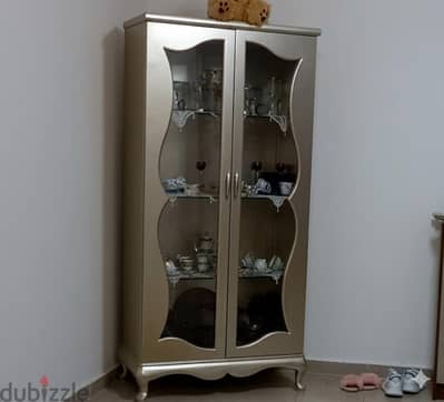 نيش شامبين للبيع استعمال كالجديد
