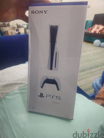 PlayStation 5 Slim جديد لم يستعمل متبرشم ومعاه الدراع
