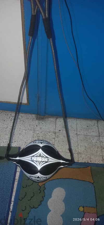كرة ملاكمة سريعة (Double End Ball) ماركة MENGSHI - حالة ممتازة