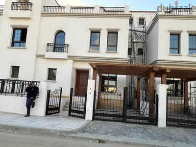 فيلا للبيع  من المالك مباشر بدون عموله  سيليا طلعت  مصطفي  العاصمه