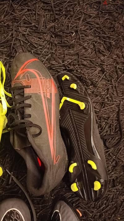 shoes football original