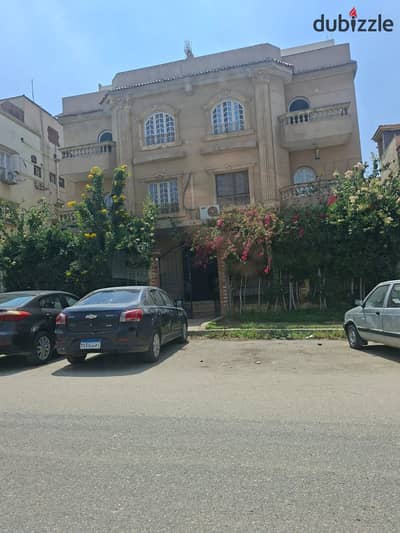 شقه للايجار في البنفسج ٣ بالتجمع الأول NEW CAIRO