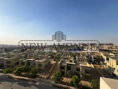 شقة في سوديك فيليت سكاي كوندوز | Sodic Villette Sky Condos نصف تشطيب موقع مميز مباشرة على الفيلات والنادي وبحري بالكامل