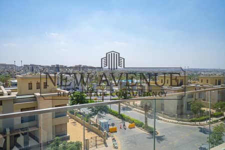 شقة مفروشة 1 غرفة للايجار في سوديك فيليت ڤي ريزيدنس | Sodic Villette V Residence موقع مميز اطلالة مباشرة على الفيلات والكلوب هاوس بحري بالكامل
