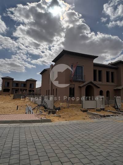 Town house 2 years Delivery in old zayed 3 mins from Hyper One