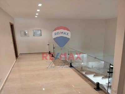 Duplex 268m ultra super lux finished with kitchen + ac's - landscape view for rent in Hyde Park