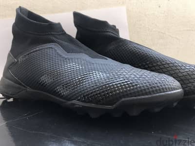 جزمه ترتان adidas predator اصليه