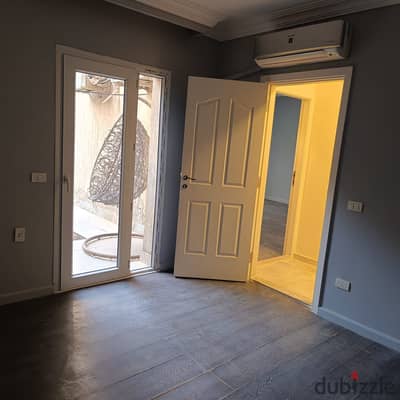 130 sq m ground floor apartment with two gardens for rent in Al Karma Residence Compound 80 sq m garden 3-piece reception 2 bedrooms 2 bathrooms Kitch