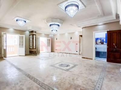 Apartment for sale 240m – Sidi Gaber – steps from El-Mosheer Street