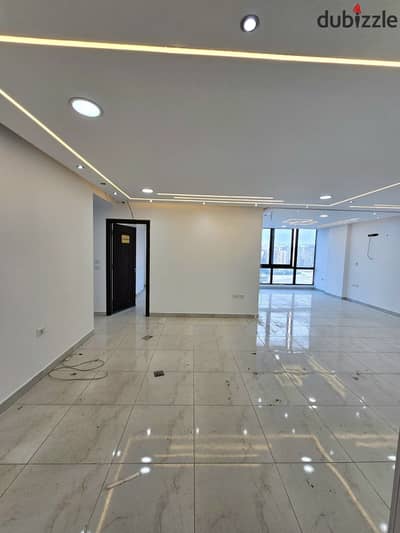 Unique administrative headquarters 160m Panorama for rent in the center of the largest companies in Reyhana Plaza Zahra Maadi