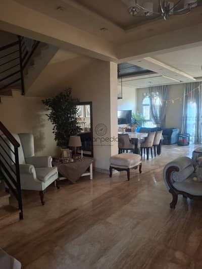 فيلا فاخرة للبيع في "وست جيت" | تشطيب كامل وجاهزة للسكن (West Gate)